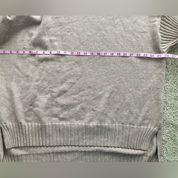 Anrabess Oatmeal Mock Turtleneck Ribbed Sleeves Size Large NWT - Picture 8 of 9